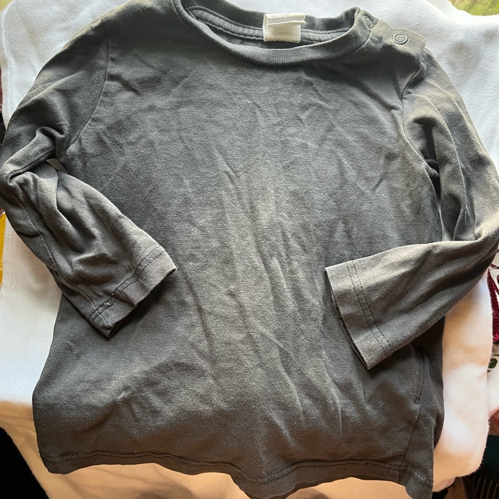 H&M Gray Long Sleeve Tee